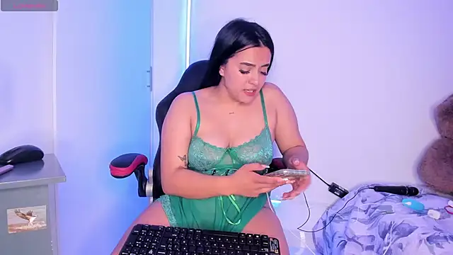 Snapshot of Anddy_Vega chatting on January 2025 12:42:01 AM Anddy Vega online show from January 2025 12:42:01 AM