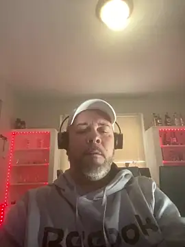 Snapshot of Cristian-Brayan chatting on February 2025 01:20:01 PM Cristian-Brayan online show from February 2025 01:20:01 PM