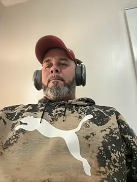 Snapshot of Cristian-Brayan chatting on September 2025 09:25:02 PM Cristian-Brayan online show from September 2025 09:25:02 PM