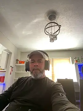 Snapshot of Cristian-Brayan chatting on September 2025 03:34:01 PM Cristian-Brayan online show from September 2025 03:34:01 PM