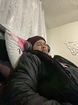 Cristian-Brayan online show from November 2025 03:23:01 PM