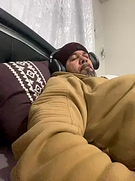 Cristian-Brayan online show from November 2025 11:32:02 AM