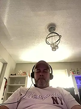 Snapshot of Cristian-Brayan chatting on April 2026 02:50:01 PM Cristian-Brayan online show from April 2026 02:50:01 PM