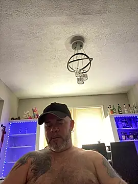 Snapshot of Cristian-Brayan chatting on April 2026 06:26:01 PM Cristian-Brayan online show from April 2026 06:26:01 PM