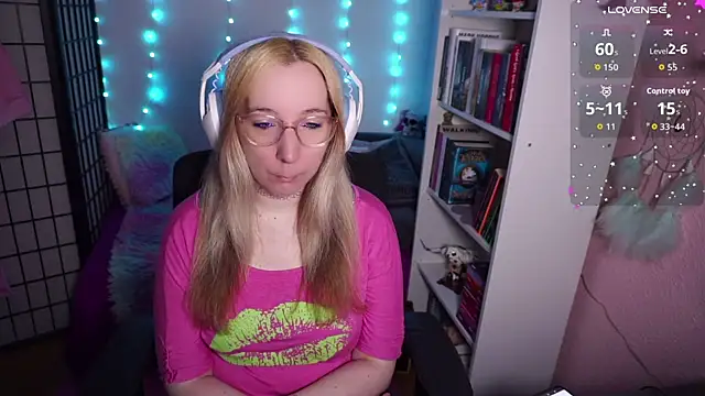 JustKerry online show from October 2025 08:04:02 AM