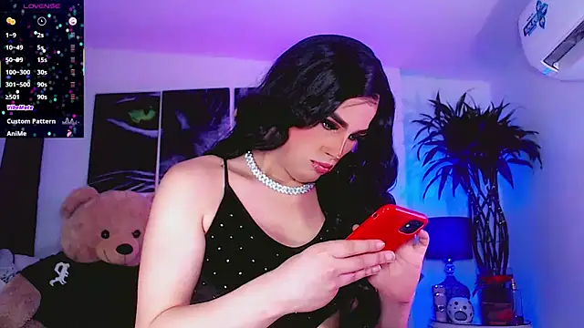 Snapshot of Sophiesweet5 chatting on November 2025 02:17:01 PM Sophiesweet5 online show from November 2025 02:17:01 PM