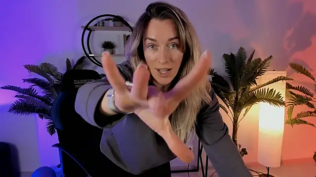 RebeccaMartinez online show from January 2025 04:58:02 AM