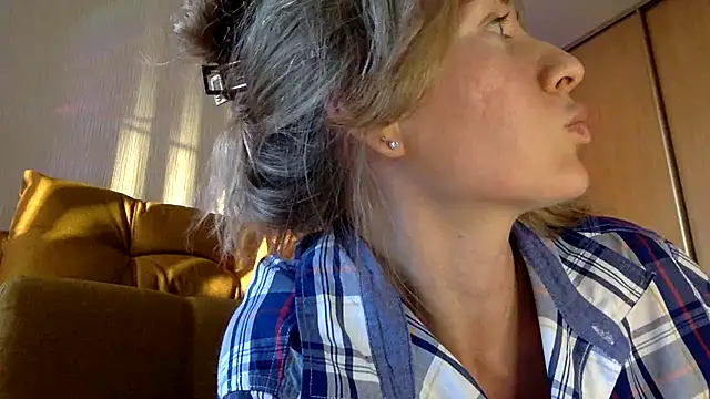 RebeccaMartinez online show from March 2025 01:43:02 PM