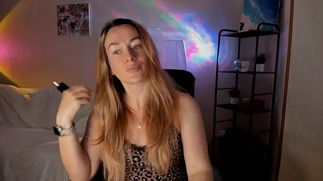 RebeccaMartinez online show from November 2025 11:31:01 AM