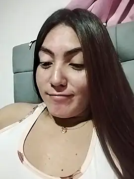 Snapshot of katha_steele_ chatting on January 2026 12:38:02 AM katha steele online show from January 2026 12:38:02 AM