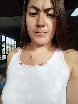 Snapshot of katha_steele_ chatting on January 2026 12:43:02 PM katha steele online show from January 2026 12:43:02 PM