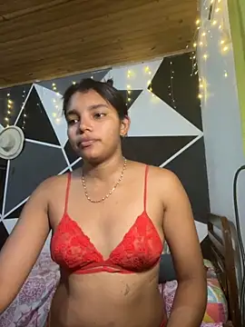 Snapshot of emilyharber chatting on September 2025 07:47:01 PM emilyharber online show from September 2025 07:47:01 PM