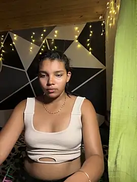 Snapshot of emilyharber chatting on September 2025 03:56:02 PM emilyharber online show from September 2025 03:56:02 PM