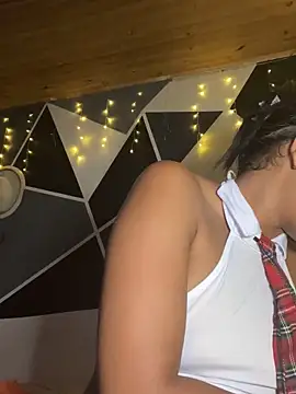 Snapshot of emilyharber chatting on September 2025 07:08:02 PM emilyharber online show from September 2025 07:08:02 PM