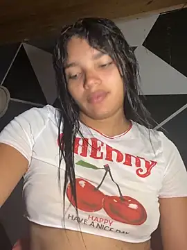 Snapshot of emilyharber chatting on October 2025 07:10:02 PM emilyharber online show from October 2025 07:10:02 PM