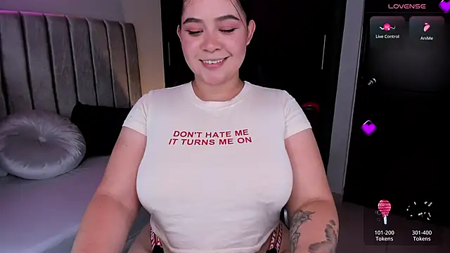 daniela hornny online show from February 2025 03:34:02 AM