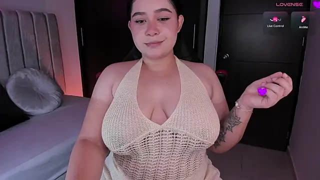 daniela hornny online show from March 2025 03:34:02 AM