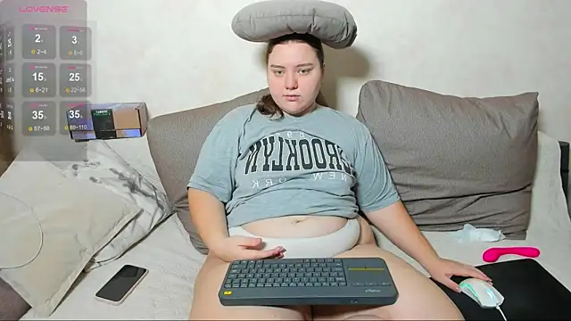 Snapshot of Comprom1se chatting on January 2025 11:54:01 AM Comprom1se online show from January 2025 11:54:01 AM