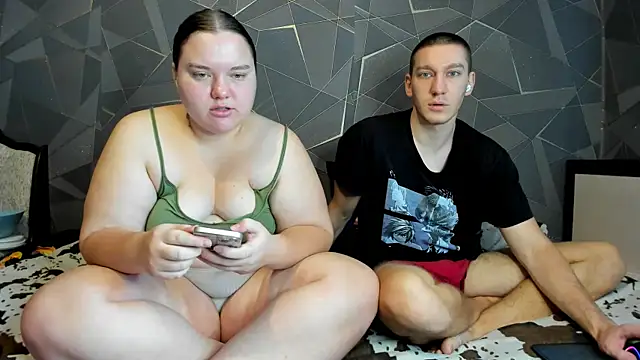 Snapshot of Comprom1se chatting on October 2025 11:03:01 AM Comprom1se online show from October 2025 11:03:01 AM