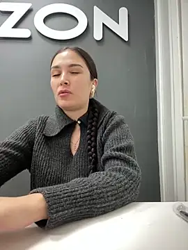 Snapshot of Sweet_Lollypop chatting on February 2025 04:56:02 PM Sweet Lollypop online show from February 2025 04:56:02 PM