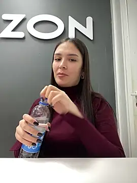 Snapshot of Sweet_Lollypop chatting on February 2025 04:33:01 PM Sweet Lollypop online show from February 2025 04:33:01 PM