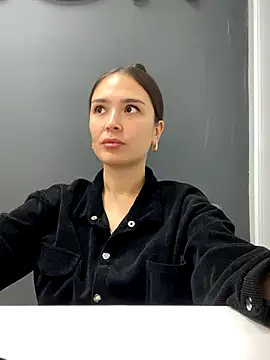 Snapshot of Sweet_Lollypop chatting on October 2025 06:23:02 AM Sweet Lollypop online show from October 2025 06:23:02 AM