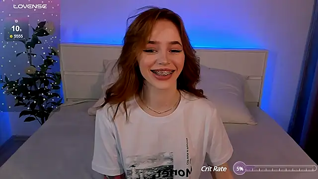 Snapshot of Phoenix_Margo chatting on February 2025 02:49:01 AM Phoenix Margo online show from February 2025 02:49:01 AM