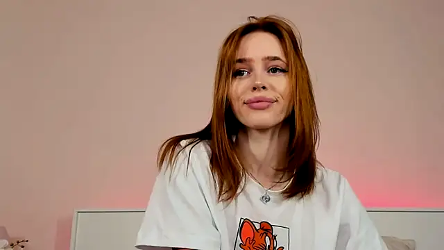 Snapshot of Phoenix_Margo chatting on March 2025 05:46:01 AM Phoenix Margo online show from March 2025 05:46:01 AM