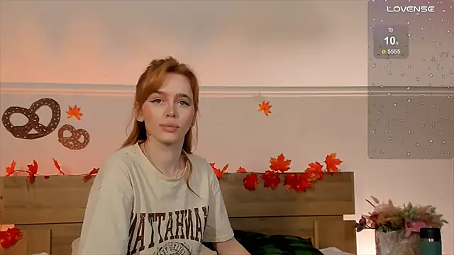 Snapshot of Phoenix_Margo chatting on September 2025 03:32:01 AM Phoenix Margo online show from September 2025 03:32:01 AM