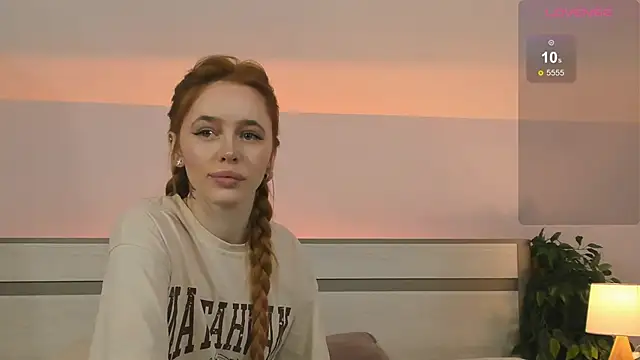 Snapshot of Phoenix_Margo chatting on October 2025 03:17:02 AM Phoenix Margo online show from October 2025 03:17:02 AM