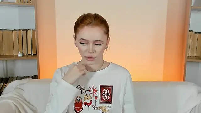 Snapshot of Phoenix_Margo chatting on November 2025 03:27:02 AM Phoenix Margo online show from November 2025 03:27:02 AM