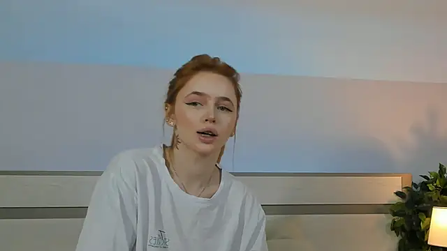 Snapshot of Phoenix_Margo chatting on November 2025 11:11:01 AM Phoenix Margo online show from November 2025 11:11:01 AM