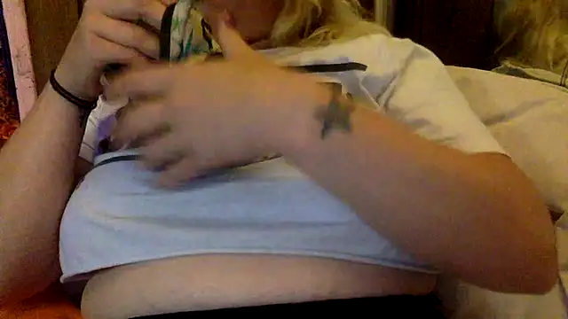TrashleyRosebud online show from July 2026 03:56:01 PM