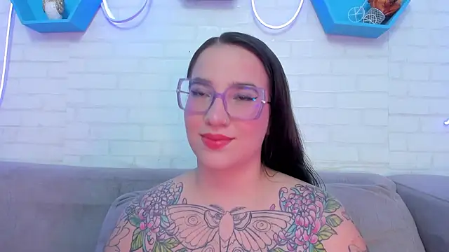 Snapshot of DEVA_BLUE_ chatting on January 2025 04:33:02 AM DEVA BLUE online show from January 2025 04:33:02 AM