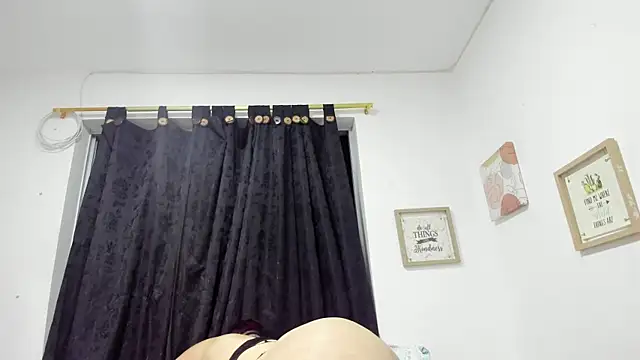 Snapshot of MANDY_GIRL_BBW chatting on November 2025 07:10:01 AM MANDY GIRL BBW online show from November 2025 07:10:01 AM