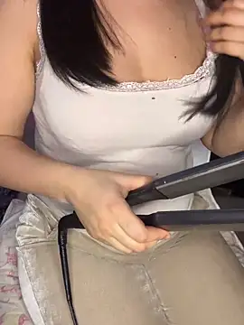 Snapshot of Maria-cuty chatting on February 2025 07:57:02 PM Maria-cuty online show from February 2025 07:57:02 PM