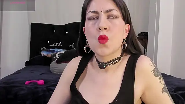 Amy Aloqua online show from July 2026 02:52:01 PM