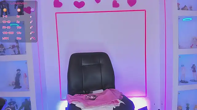 Snapshot of MalaikaBrown chatting on March 2025 06:30:01 PM MalaikaBrown online show from March 2025 06:30:01 PM