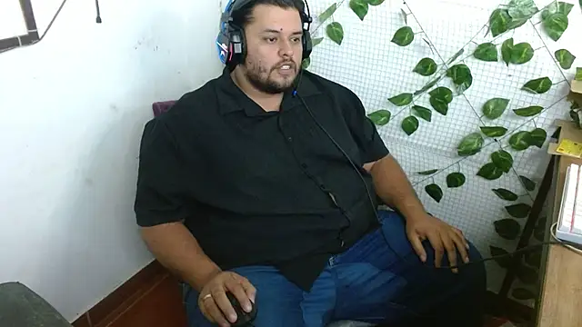 Snapshot of altairstudiosvip_ chatting on October 2025 01:20:02 PM altairstudiosvip  online show from October 2025 01:20:02 PM