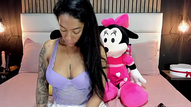 NiicolleMiller online show from February 2025 02:46:02 PM