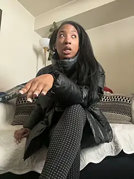 Snapshot of Iceblanca chatting on February 2025 08:39:01 PM Iceblanca online show from February 2025 08:39:01 PM