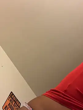 Snapshot of Iceblanca chatting on March 2025 05:09:01 AM Iceblanca online show from March 2025 05:09:01 AM