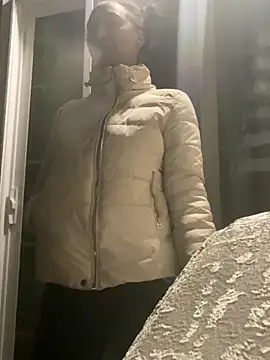 Snapshot of Iceblanca chatting on March 2025 12:11:02 AM Iceblanca online show from March 2025 12:11:02 AM