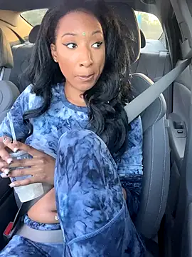 Snapshot of Iceblanca chatting on October 2025 10:18:02 PM Iceblanca online show from October 2025 10:18:02 PM