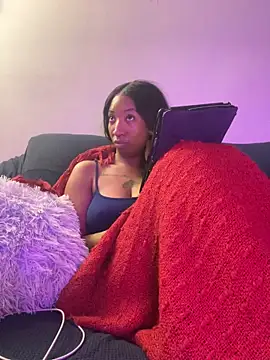 Snapshot of Iceblanca chatting on November 2025 03:41:01 AM Iceblanca online show from November 2025 03:41:01 AM