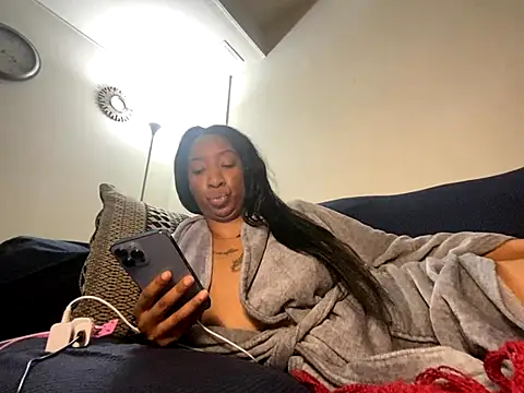 Snapshot of Iceblanca chatting on December 2025 07:35:01 AM Iceblanca online show from December 2025 07:35:01 AM