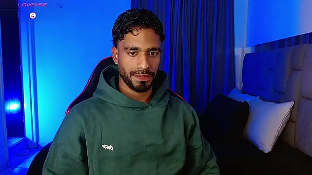 Snapshot of Christian_thor chatting on November 2025 03:32:02 AM Christian thor online show from November 2025 03:32:02 AM