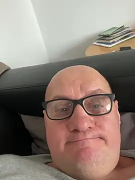 Snapshot of vanjbi45 chatting on February 2025 12:24:02 PM vanjbi45 online show from February 2025 12:24:02 PM