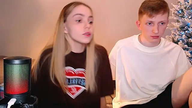 juliaanddima online show from January 2026 09:52:02 PM