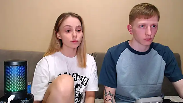 juliaanddima online show from March 2026 10:25:02 PM